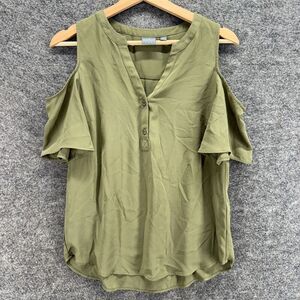 Soho Blouse Women S Small Gray Cold Shoulder Short Sleeve V-Neck Button Casual